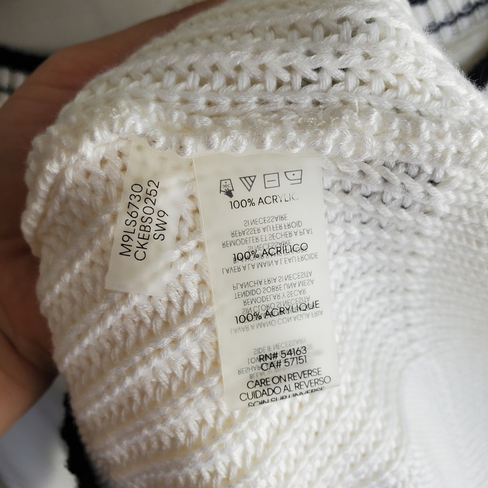 NWT Calvin Klein White Lace Up V-Neck Sweater - Picture 4 of 5